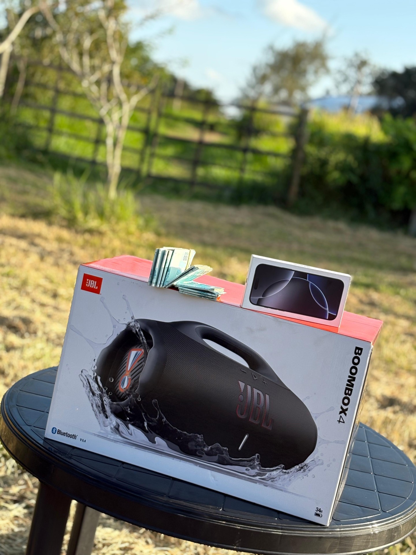 CENTENA : IPHONE 16 PRO MAX  + JBL BOOMBOX 4 OU 12.000,00 MIL NO PIX SORTEIO 20 DE SETEMBRO